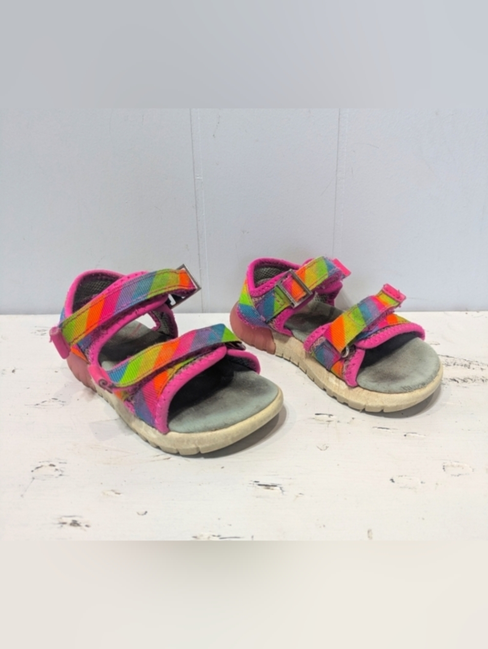 Stride Rite Light Up Sevita Rainbow Sandal Size 6 Toddler